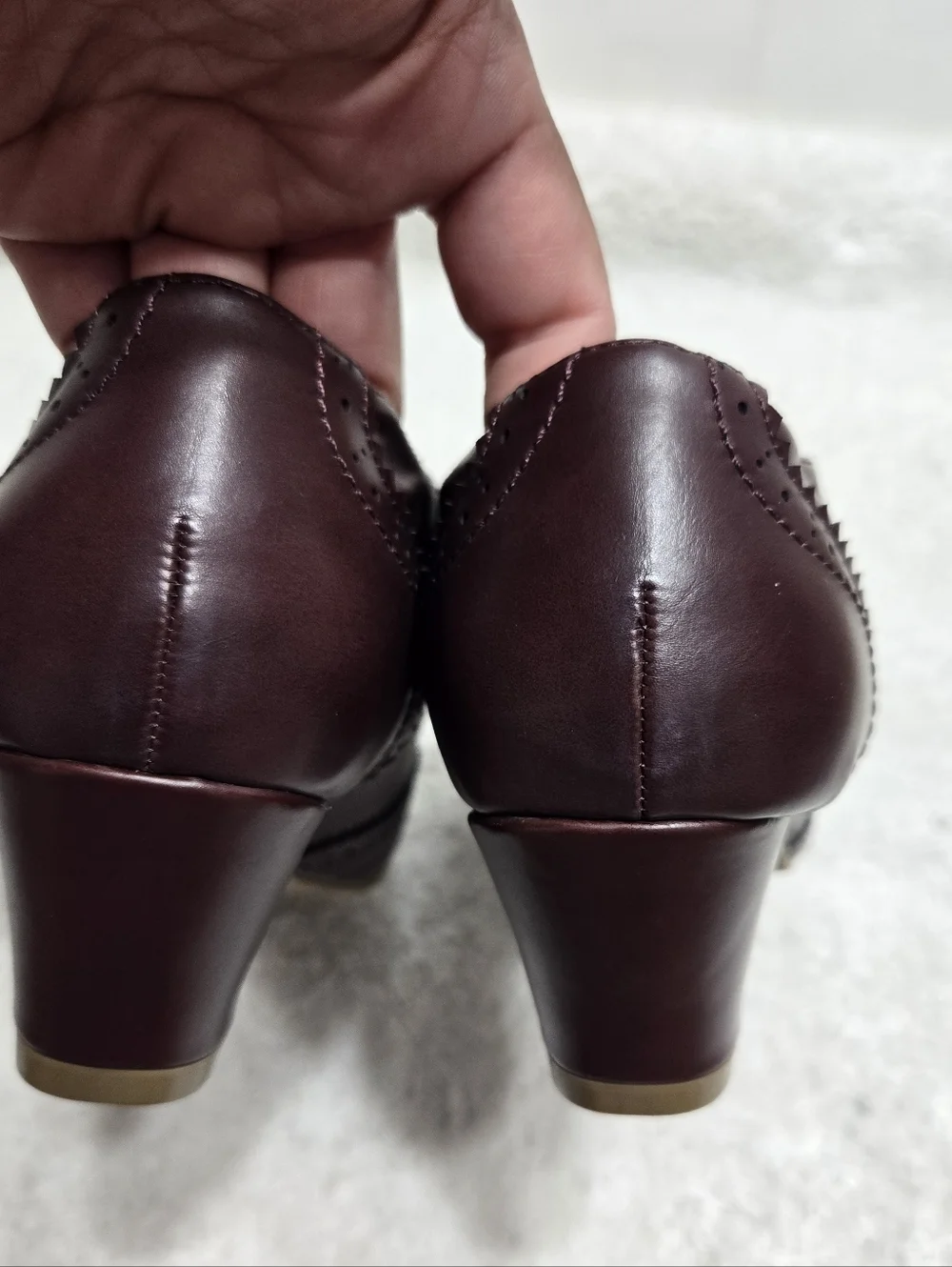 Ajvani Women's Mid Heel Cut Out Brogues Shoe Boots Size 39 Burgundy
